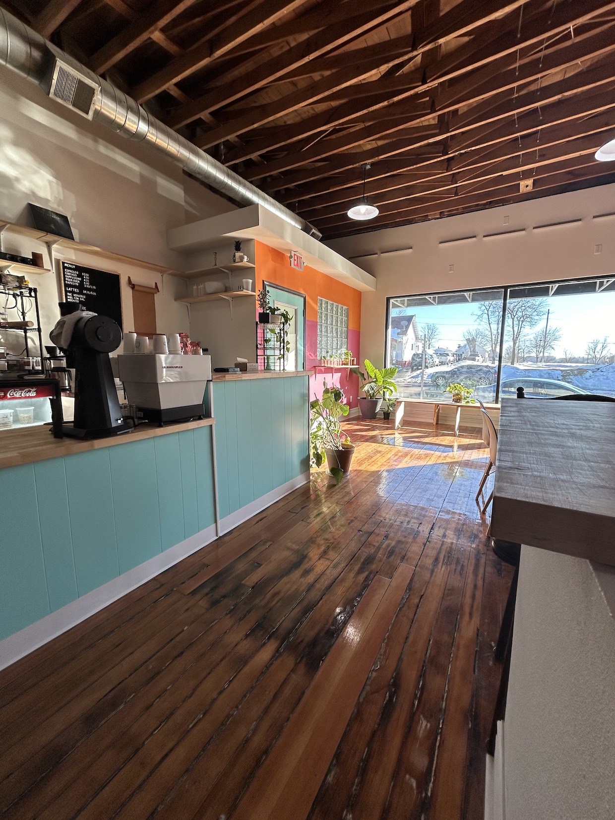 Daylily Coffee SD seating