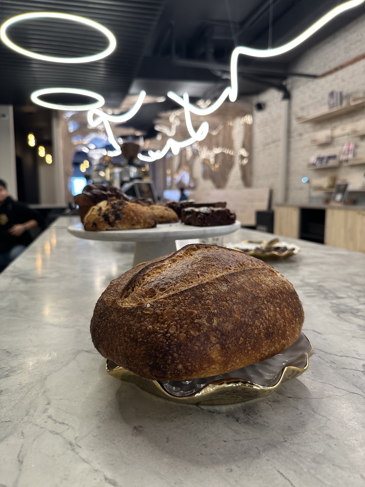 Oro Chocolate and Coffee Chicago bakery