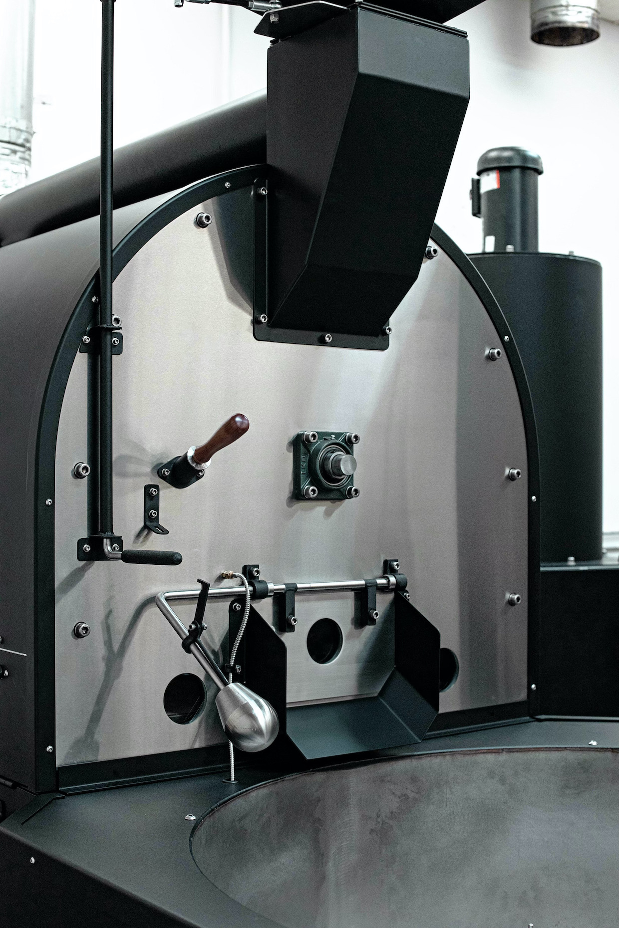 Primo Xr70 coffee roaster